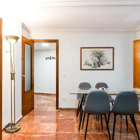 Holi-Rent Estrella Apartment Seville Exterior photo