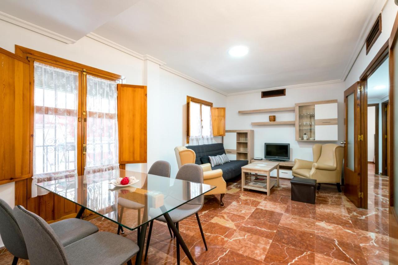 Holi-rent Estrella Apartment Sevilla