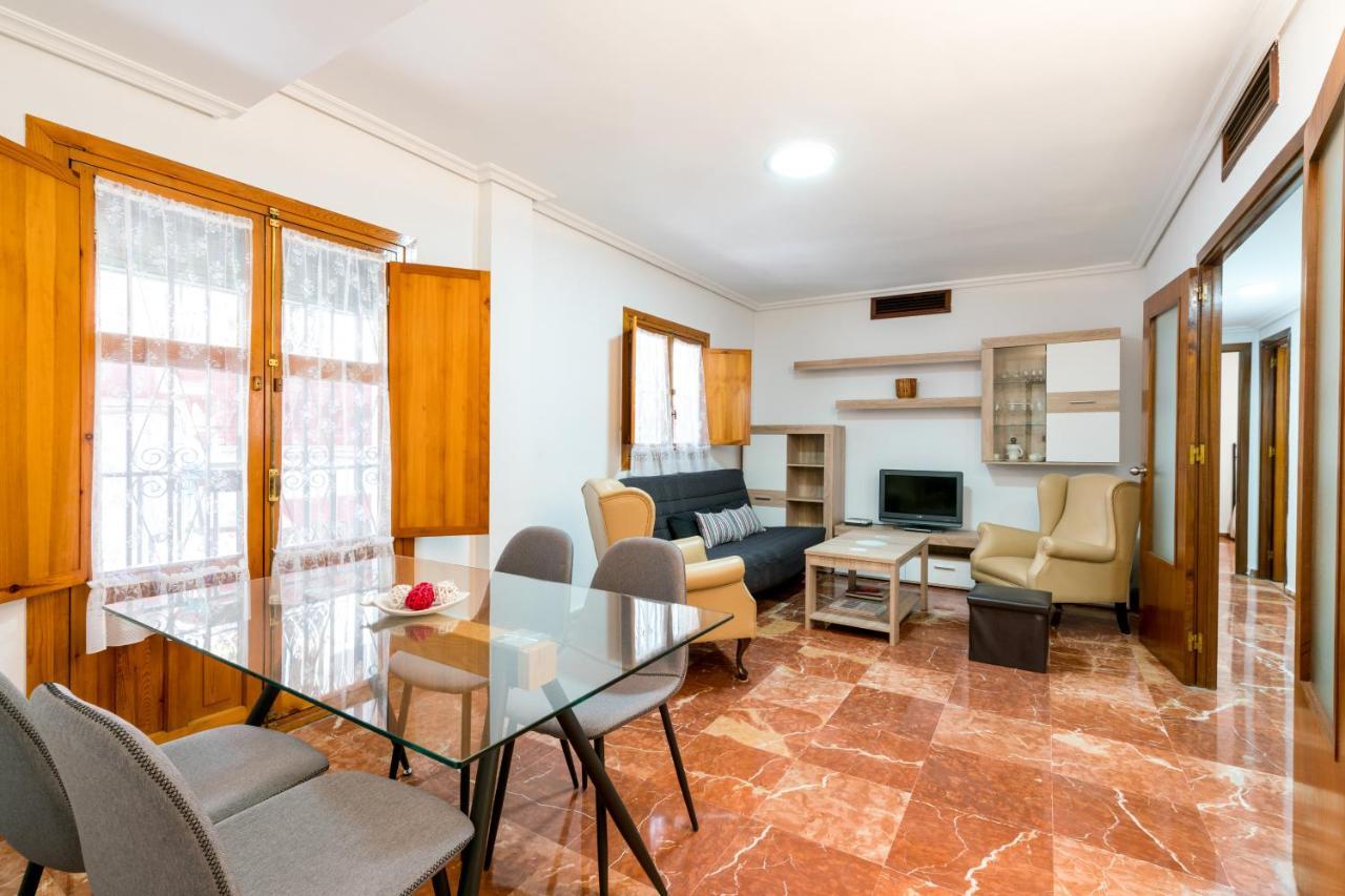 Holi-rent Estrella Apartment Sevilla